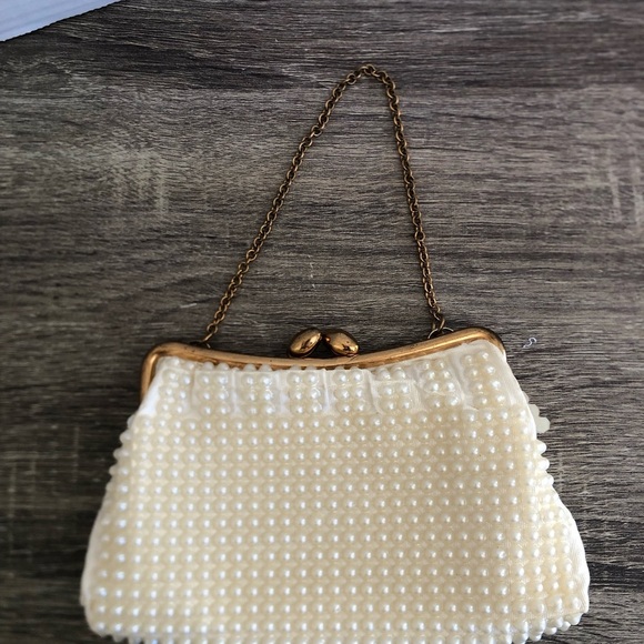 Vtg Faux Pearl Beaded Kiss Lock Clutch - Picture 4 of 14
